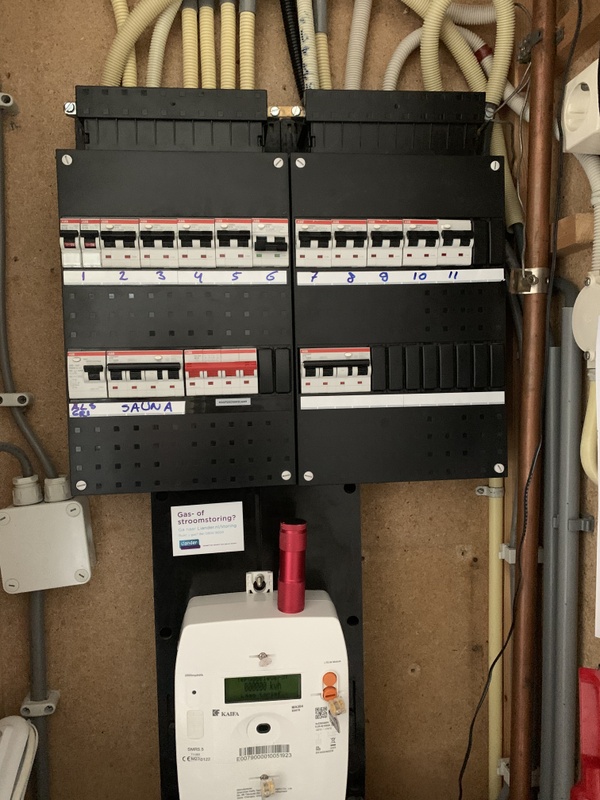 Afbeeldingslocatie: https://tweakers.net/i/x_BcKP0o7nJB1qopkztEg98dnk4=/x800/filters:strip_icc():strip_exif()/f/image/vDjPK60Ip7Yam1tPDKqzibAe.jpg?f=fotoalbum_large