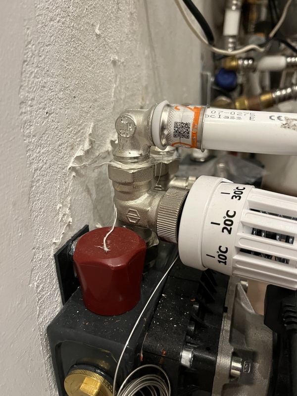 Afbeeldingslocatie: https://tweakers.net/i/xaGkpflib1F3nE4lD6zd4LTX7GM=/x800/filters:strip_icc():strip_exif()/f/image/sKL8gH61OAEZOCu33o5JEDwM.jpg?f=fotoalbum_large