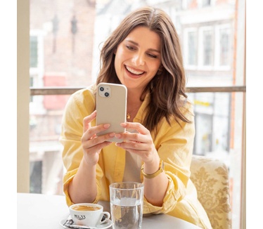 Accezz Liquid Silicone Backcover iPhone 14 Pro - Stone