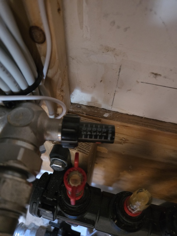 Afbeeldingslocatie: https://tweakers.net/i/xfMIJOBcSB7cn4_rxlsr6wdGdgM=/x800/filters:strip_icc():strip_exif()/f/image/mdbw8Cdsn7ENIQfuSfzDSkge.jpg?f=fotoalbum_large