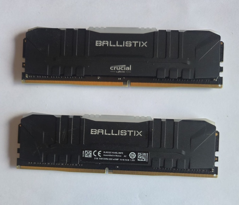 2 x Crucial Ballistix ddr4 2x8gb 3200 rgb geheugenmodule
