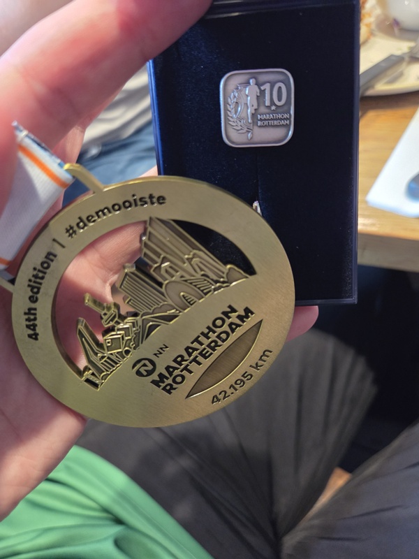 Afbeeldingslocatie: https://tweakers.net/i/xgACndtF5n1TIuNilnrhjtaoQzY=/x800/filters:strip_icc():strip_exif()/f/image/EWZk3meDtLjumwkF16yuA6Gc.jpg?f=fotoalbum_large