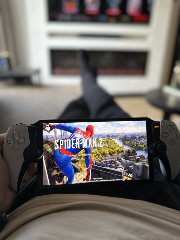 Afbeeldingslocatie: https://tweakers.net/i/xgdCgbtqSfAs0m7afr4MmSX90-g=/x800/filters:strip_icc():strip_exif()/f/image/UTyXtTWWLx7P5V7Ed7FgubEY.jpg?f=fotoalbum_large