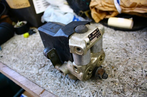 Afbeeldingslocatie: https://tweakers.net/i/xiAiWUFOVt9PdgYZl4c-wnKc_yQ=/full-fit-in/4920x3264/filters:max_bytes(3145728):no_upscale():strip_icc():fill(white):strip_exif()/f/image/686AMZO1OSJ4qtvbxwXq2KeB.jpg?f=user_large