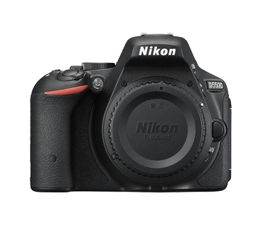 Nikon D5500 + Nikkor AF-S DX 18-55mm F3.5-5.6 G VR II Zwart