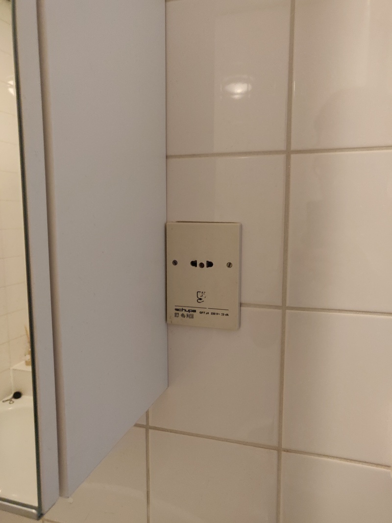 Afbeeldingslocatie: https://tweakers.net/i/xpwb3JOMvhmtzo7OW0NOufR24IA=/800x/filters:strip_icc():strip_exif()/f/image/M1OOeJX3jyJkHw9JG58n1vTK.jpg?f=fotoalbum_large