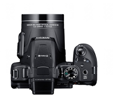 Nikon B700