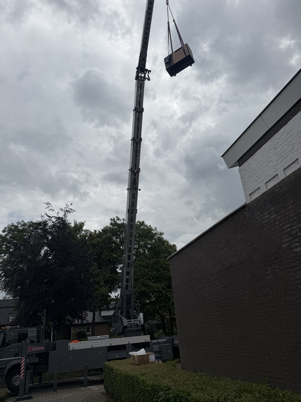 Afbeeldingslocatie: https://tweakers.net/i/xrKTjacqbkcp7W1hoW3OprNLIwI=/x800/filters:strip_icc():strip_exif()/f/image/krpb21vAmb6S8vzJ63Ik13Us.jpg?f=fotoalbum_large