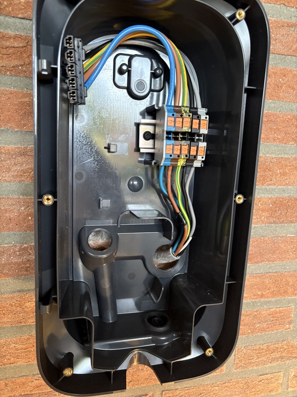 Afbeeldingslocatie: https://tweakers.net/i/xrmKQ2XT_PLkLfov0HlhRpM1-uE=/x800/filters:strip_icc():strip_exif()/f/image/gj9o7XeTQASxPifMVPhYkojp.jpg?f=fotoalbum_large