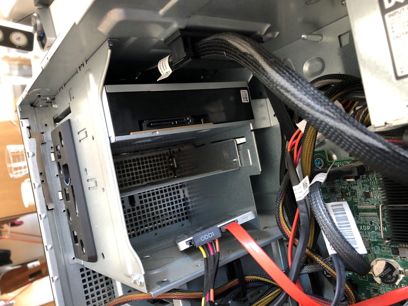 Afbeeldingslocatie: https://tweakers.net/i/xvOypdaLunqBqqCl746Z4xoV_i0=/800x/filters:strip_icc():strip_exif()/f/image/DqbqpttPTQuBjGRCgX111U7f.jpg?f=fotoalbum_large