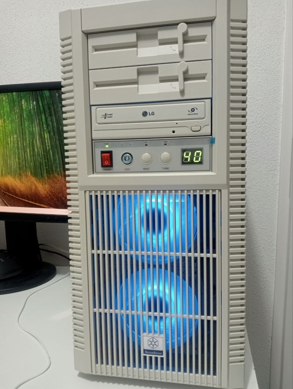 Afbeeldingslocatie: https://tweakers.net/i/xxveGuTqFemXnUTd0YgzJDhb8QY=/x800/filters:strip_icc():strip_exif()/f/image/ULH2Ade9wG5qQIXr0LPCLfnK.jpg?f=fotoalbum_large