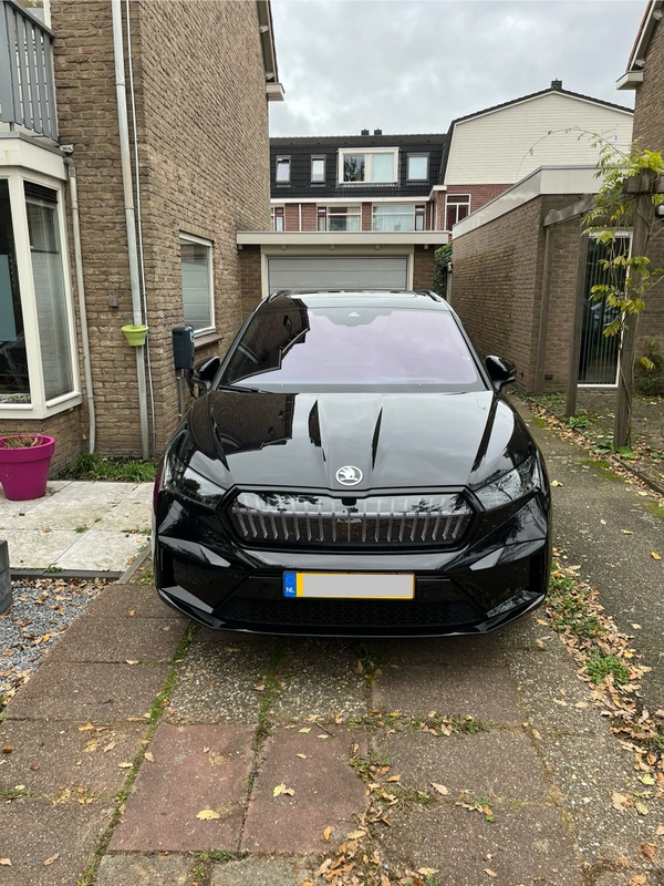 Afbeeldingslocatie: https://tweakers.net/i/xyJzY5fRsx7MB0WTIy2-HRm3fxE=/x800/filters:strip_icc():strip_exif()/f/image/3uwD51WI4E7VB4SDG6kwGU3x.jpg?f=fotoalbum_large
