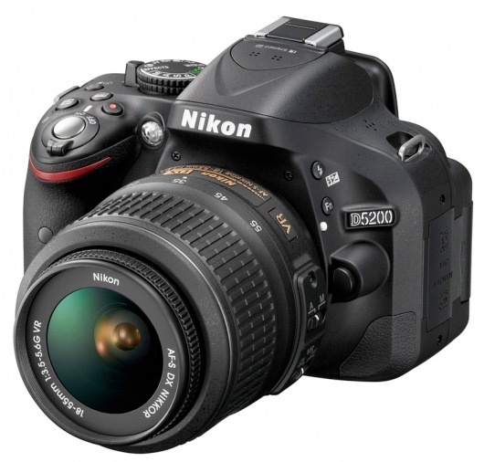 Nikon D5200 introductie top