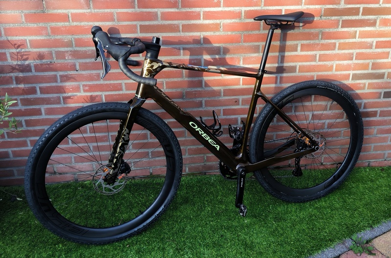 Afbeeldingslocatie: https://tweakers.net/i/y8gCEAc41pT3I_fdmxEqsd04SgU=/800x/filters:strip_icc():strip_exif()/f/image/bmSjbqnnp5PxoADApmLEmuQc.jpg?f=fotoalbum_large