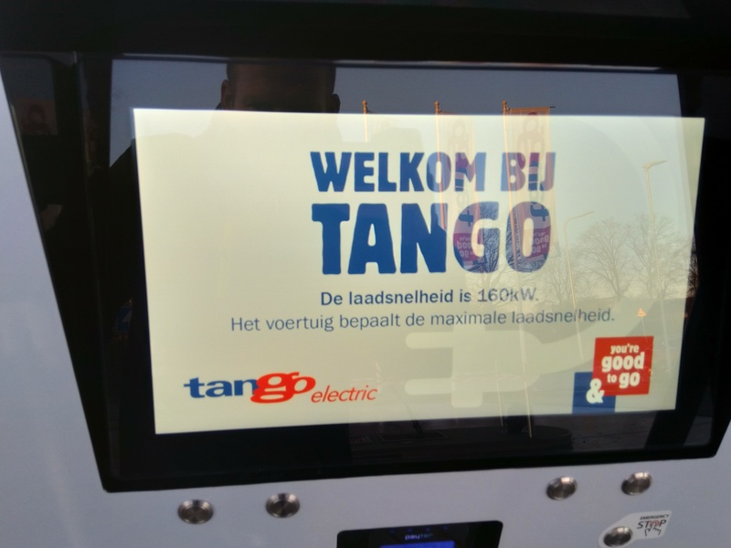 Afbeeldingslocatie: https://tweakers.net/i/y98na4zYxxU8siYsd_D-2PuKZo0=/800x/filters:strip_icc():strip_exif()/f/image/5fChB1dgAD8M7q1DDQXTYr4V.jpg?f=fotoalbum_large