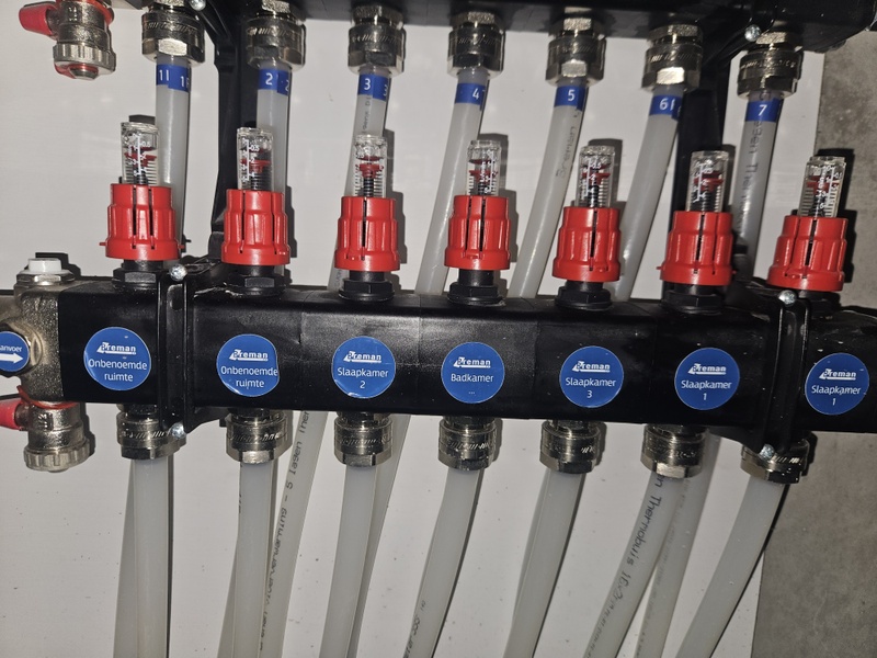 Afbeeldingslocatie: https://tweakers.net/i/y9xK_JGCW3UZXY0t-tyu24haUsI=/800x/filters:strip_icc():strip_exif()/f/image/RCVxuDTr7j5EJ0AjGjY5bl9s.jpg?f=fotoalbum_large