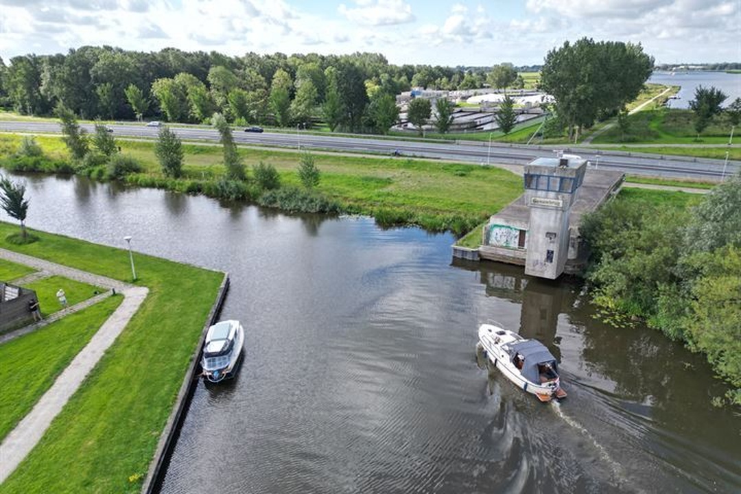 Afbeeldingslocatie: https://tweakers.net/i/yASYt2Z7C5MAC1Ddzuw20a_KmSw=/full-fit-in/4920x3264/filters:max_bytes(3145728):no_upscale():strip_icc():fill(white):strip_exif()/f/image/JyK6HTDbWvcAVzvbwqTulIKx.jpg?f=user_large