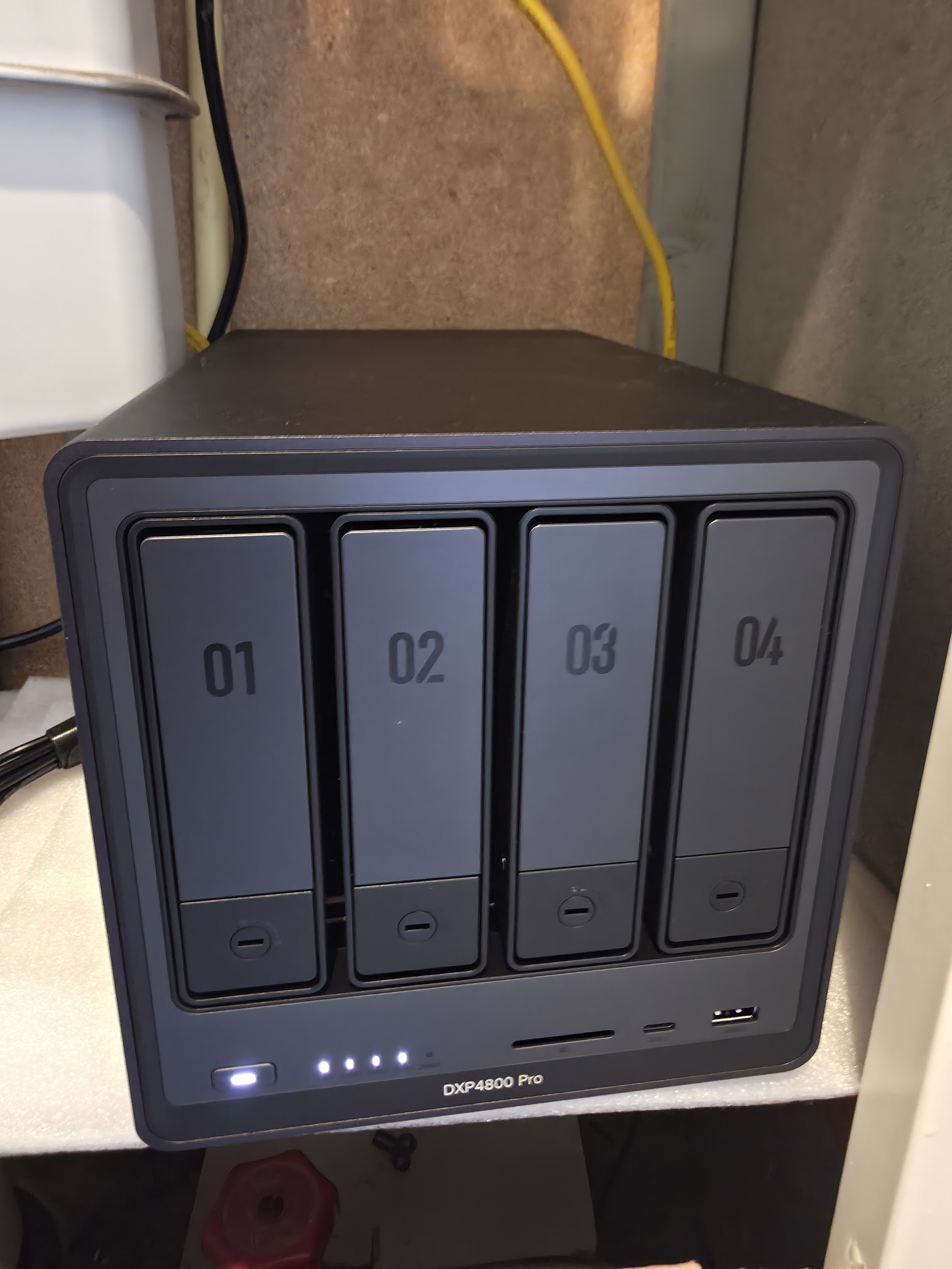 Afbeeldingslocatie: https://tweakers.net/i/yBqNOAahoCr5qRdpHLZiwRnwZcs=/m/526011/1VUrcj073kcL3Ae1sJ1Yp9ZNdp1TvoVGwtmST2HSc3SPP7SpnP.jpeg