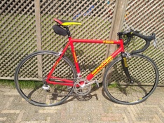 Afbeeldingslocatie: https://tweakers.net/i/yBtulfVPKob65pHeuIzKf0Q3UM0=/234x176/filters:strip_icc():strip_exif()/f/image/RTLkPRnIF5F3CK3HYMf9JdiQ.jpg?f=fotoalbum_medium