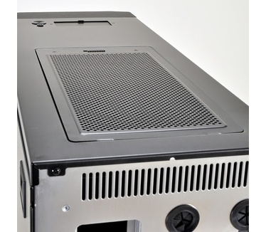 Lian Li PC-V2130B