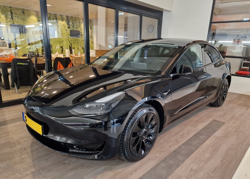 Afbeeldingslocatie: https://tweakers.net/i/yGLhOZNecaNzA1vE6qBJ2JunwYs=/800x/filters:strip_icc():strip_exif()/f/image/Y316TWcIrNU6lHyXSewWPF1J.jpg?f=fotoalbum_large