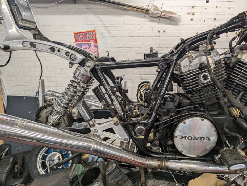 Afbeeldingslocatie: https://tweakers.net/i/yGl14UiwD1n9t8anpbtFoZFIAqU=/800x/filters:strip_icc():strip_exif()/f/image/YJDvI2n2vnV5q3y6i8dshK0J.jpg?f=fotoalbum_large