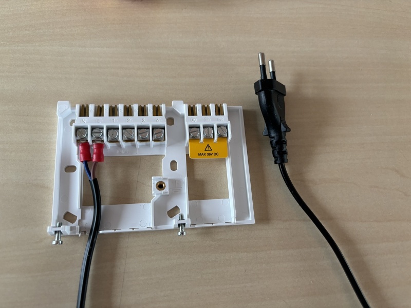 Afbeeldingslocatie: https://tweakers.net/i/yHbNp0AYdHyeWBaufZTUJdnP7tU=/800x/filters:strip_icc():strip_exif()/f/image/IWBCGQbNsZPGrKANGCkwQZMg.jpg?f=fotoalbum_large