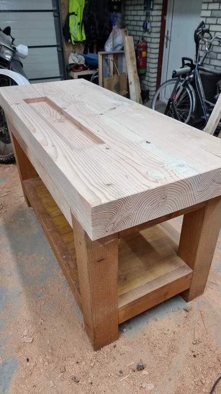 Afbeeldingslocatie: https://tweakers.net/i/yKW_qpwGM3l_T64ia8UFQ454je4=/x800/filters:strip_icc():strip_exif()/f/image/Bqha9FYE1VPpH240iT7xs2Xq.jpg?f=fotoalbum_large