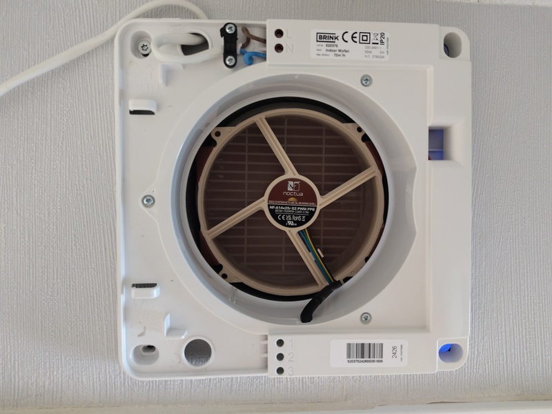 Afbeeldingslocatie: https://tweakers.net/i/yKrFeJZAVKd1VIIaWe3wVpEQvbo=/800x/filters:strip_icc():strip_exif()/f/image/cY7X0LwREh9L1dVM4gVcl51J.jpg?f=fotoalbum_large