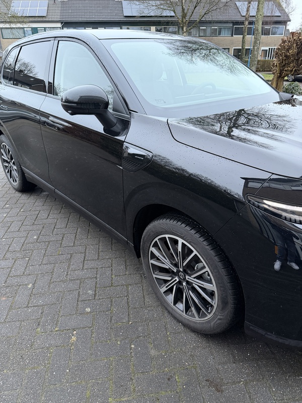 Afbeeldingslocatie: https://tweakers.net/i/yOgqDYVQsr5WXjdY94aznvfrGKI=/x800/filters:strip_icc():strip_exif()/f/image/jDatVDOc6kKQi6V8jdHNA97T.jpg?f=fotoalbum_large