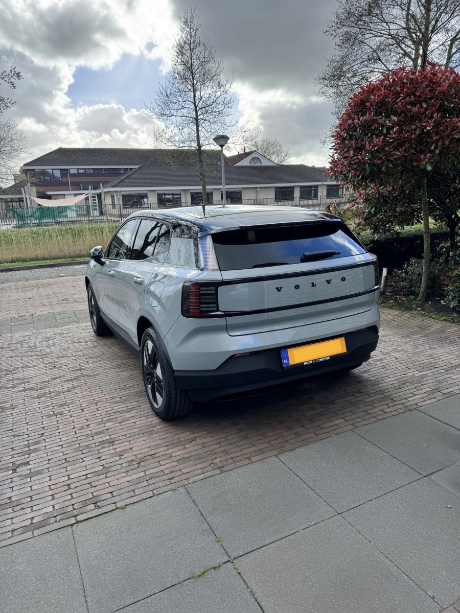 Afbeeldingslocatie: https://tweakers.net/i/yOiJEIcRN5e6lJEz6_cXC5LZy2c=/full-fit-in/4920x3264/filters:max_bytes(3145728):no_upscale():strip_icc():fill(white):strip_exif()/f/image/G1hizIMq7tsjzXvpdPfk60e8.jpg?f=user_large