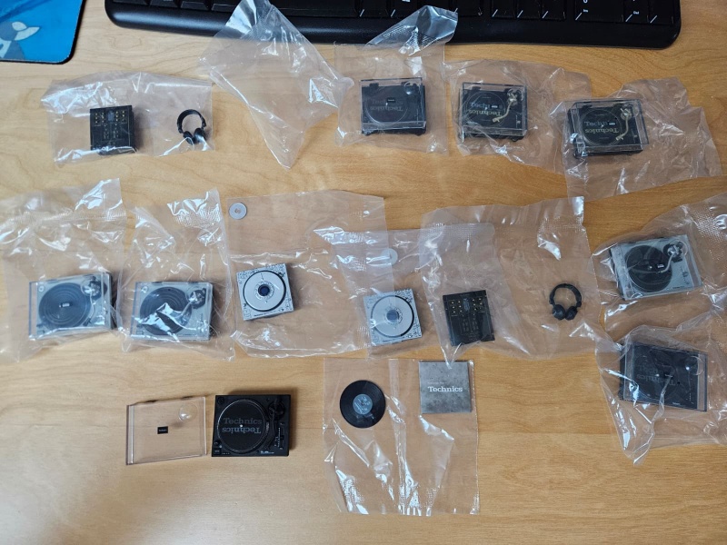 Afbeeldingslocatie: https://tweakers.net/i/yRtrbnj0-NX3vrQxtrmTnsk2Ewg=/800x/filters:strip_icc():strip_exif()/f/image/f8FdfLRjEzLcP2l9DdSBVr2O.jpg?f=fotoalbum_large