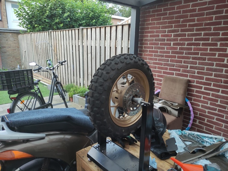 Afbeeldingslocatie: https://tweakers.net/i/ySmstxceW7ogm5WFa1XAuYKzGHU=/800x/filters:strip_icc():strip_exif()/f/image/iFkO8HH1yDgUtjr3hiBSoFPa.jpg?f=fotoalbum_large