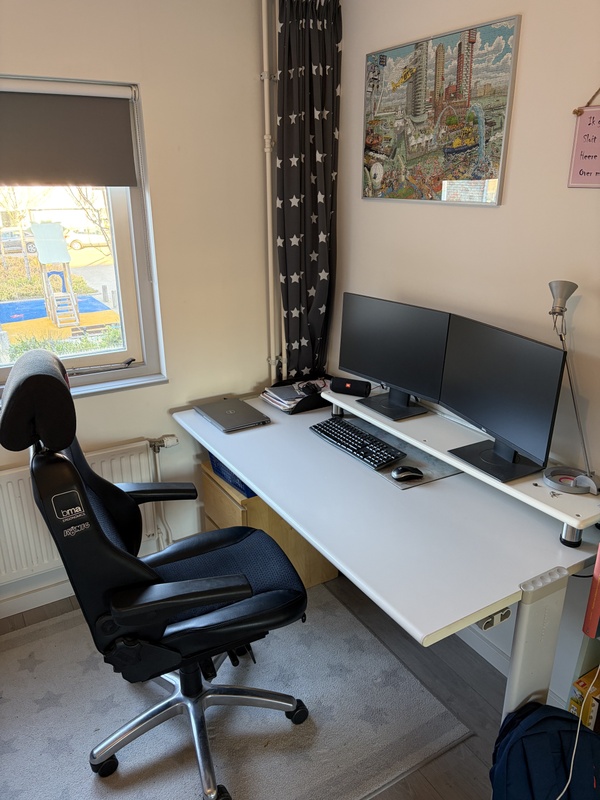 Afbeeldingslocatie: https://tweakers.net/i/yVk8STkPQIcVw2shq7gOg6mS6Dw=/x800/filters:strip_icc():strip_exif()/f/image/vJfrAId2fkyxCkQtiqfTruWK.jpg?f=fotoalbum_large