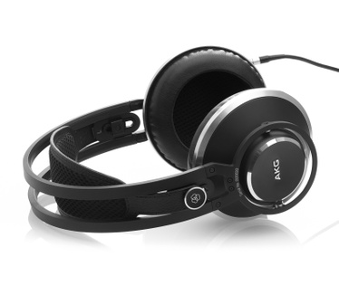 AKG K872
