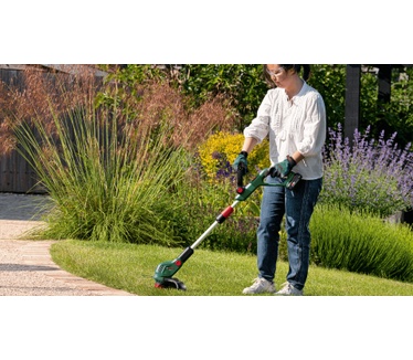 Bosch UniversalGrassCut