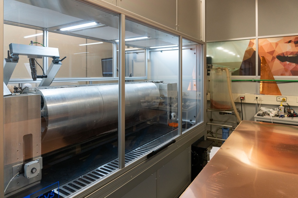 Machine van Dimenco voor het maken van lensstructuren
