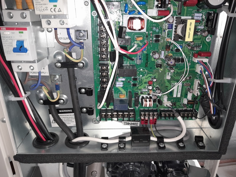 Afbeeldingslocatie: https://tweakers.net/i/ycFn9lY6XaoypYJVv2tm8Pmp1Kc=/800x/filters:strip_icc():strip_exif()/f/image/KuWbX5VRfS9oQj1wUyWdhvcl.jpg?f=fotoalbum_large