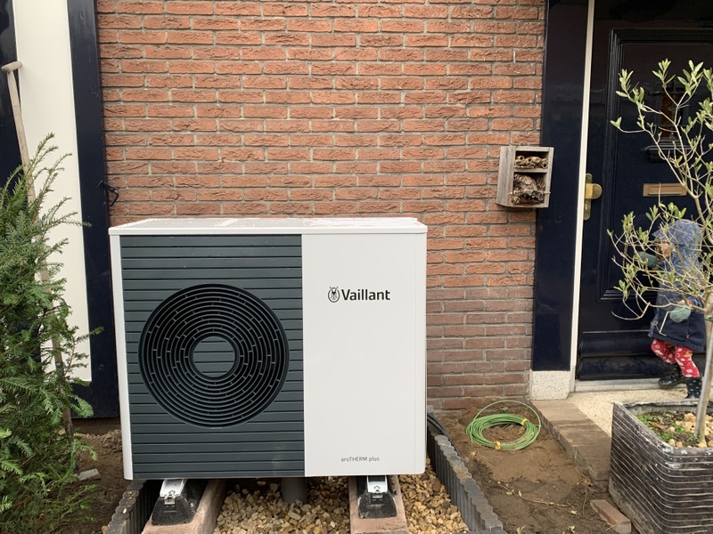 Afbeeldingslocatie: https://tweakers.net/i/ylDdkgh7IKCiA_MFrskFYFqmE_k=/800x/filters:strip_icc():strip_exif()/f/image/UJUlK59KwJDI9T2GHsWSyvZ7.jpg?f=fotoalbum_large