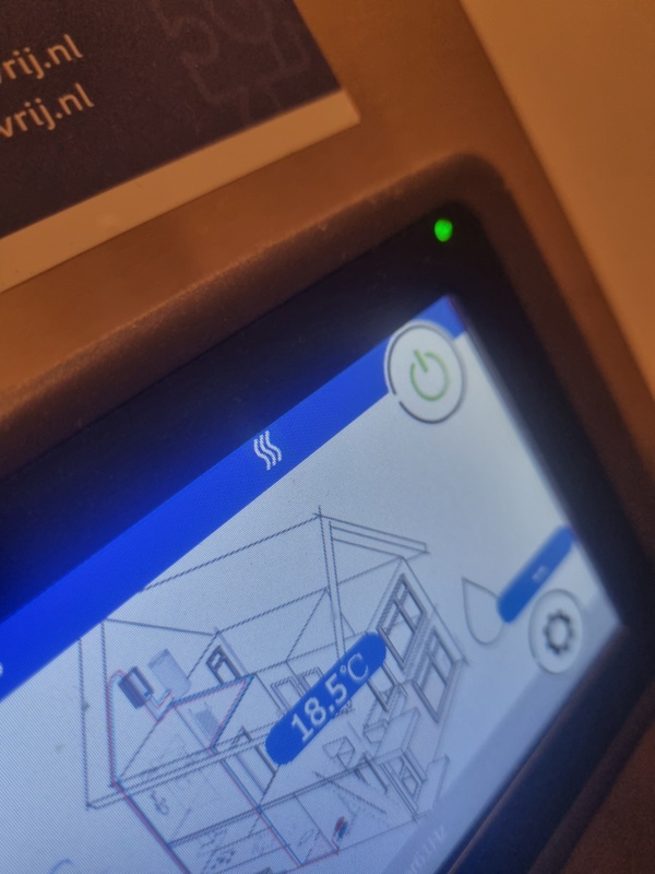 Afbeeldingslocatie: https://tweakers.net/i/ymN7SU_AtKWudIDjK3ReePzTpaY=/x800/filters:strip_icc():strip_exif()/f/image/puS09Vt35Pul3IXdaFLLgxWf.jpg?f=fotoalbum_large