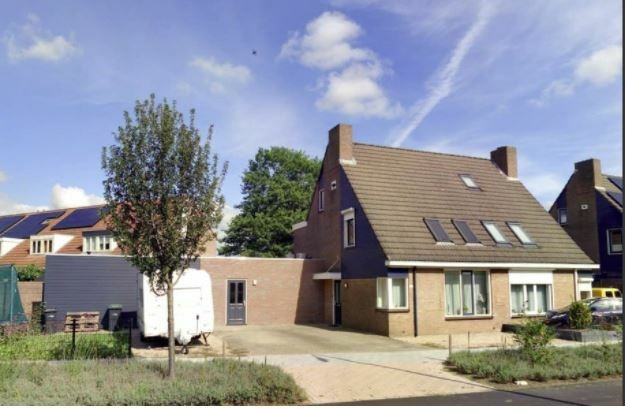 Afbeeldingslocatie: https://tweakers.net/i/yvTHlZSVhI8ctwRNcaEa0sahFc8=/full-fit-in/4920x3264/filters:max_bytes(3145728):no_upscale():strip_icc():fill(white):strip_exif()/f/image/nWJNQHt6rKGqJbdCJRMcytCR.jpg?f=user_large