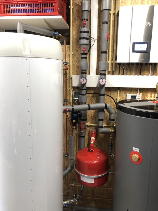 Afbeeldingslocatie: https://tweakers.net/i/yx8Wq0JrE0RNV7ADgsFjfHW9L6o=/x800/filters:strip_icc():strip_exif()/f/image/oORb1pSwfHwu0u8gAIAPCO2v.jpg?f=fotoalbum_large