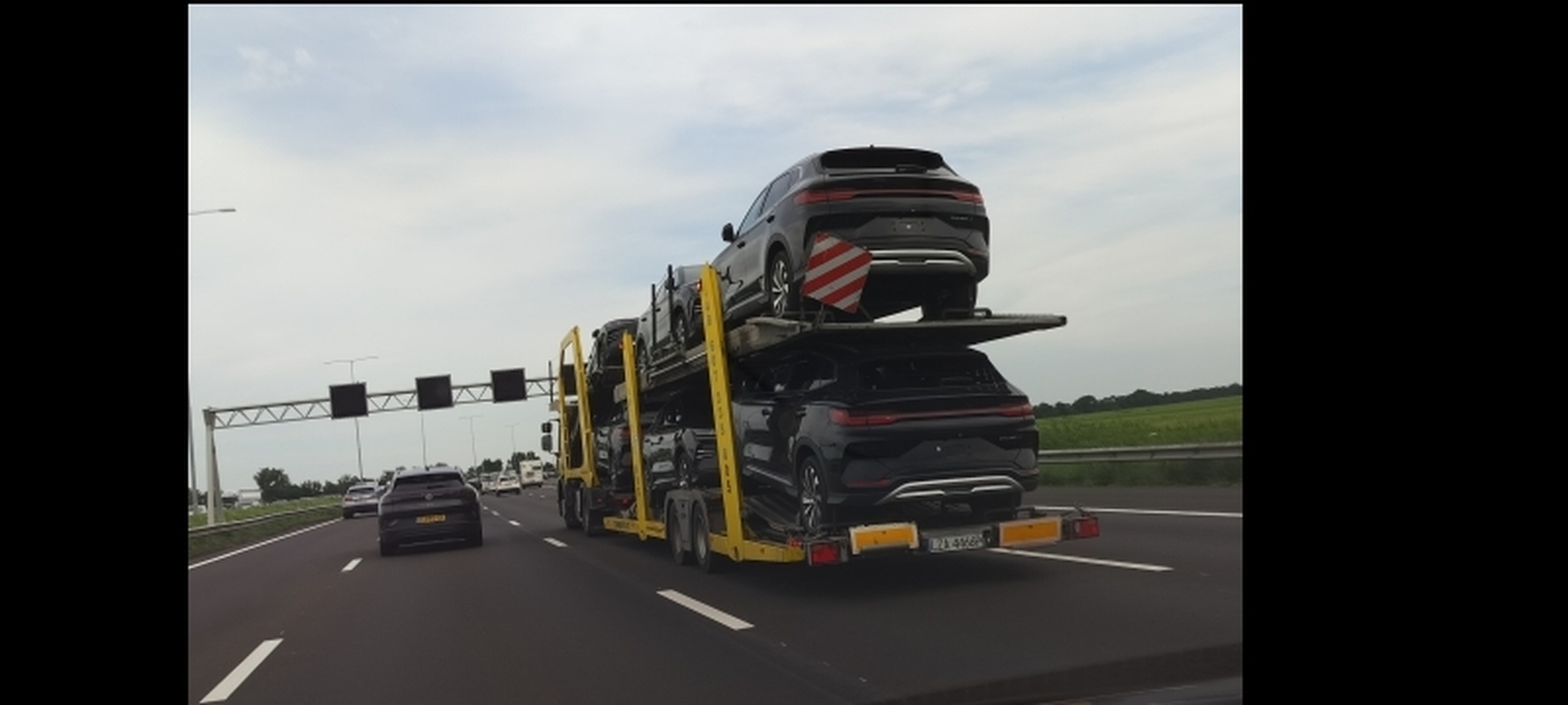 Afbeeldingslocatie: https://tweakers.net/i/yx__rZPx0wcb2gmH36ktCEssyn4=/full-fit-in/4920x3264/filters:max_bytes(3145728):no_upscale():strip_icc():fill(white):strip_exif()/f/image/WFvcADkwAZEZ8nH6ULTr3fhK.jpg?f=user_large