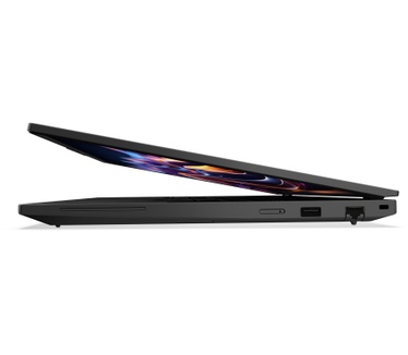 Lenovo ThinkPad P16s Gen 4 (AMD) Copilot+ PC