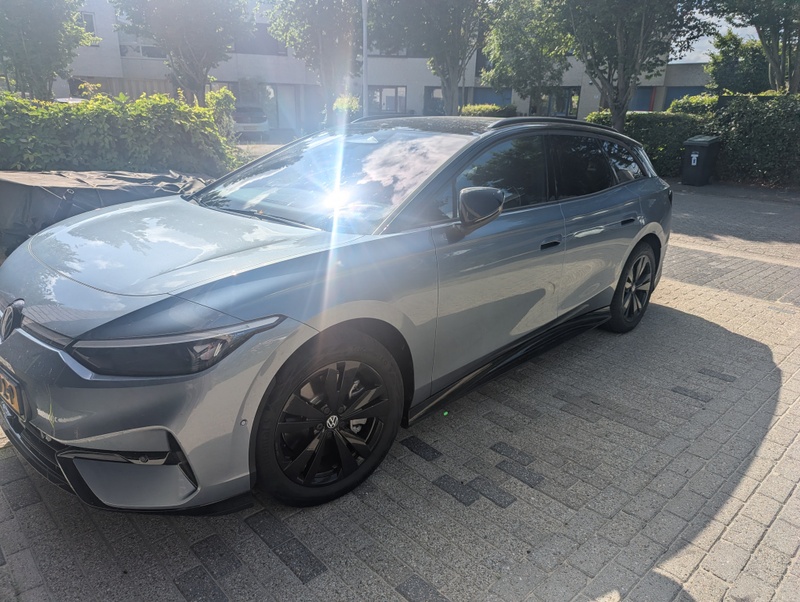 Afbeeldingslocatie: https://tweakers.net/i/z7AdzfF1hTv2YonzVeUydZT2pCY=/800x/filters:strip_icc():strip_exif()/f/image/PxPYK6QrhjxqBpPENsr7f1l7.jpg?f=fotoalbum_large