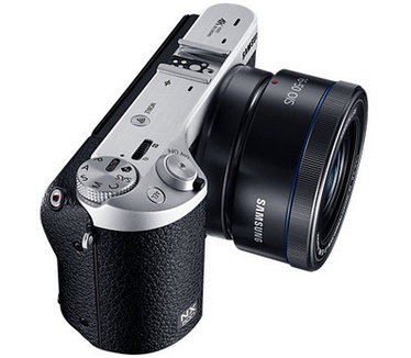 Samsung NX500 + 16-50mm F3.5-5.6 Power Zoom Zwart