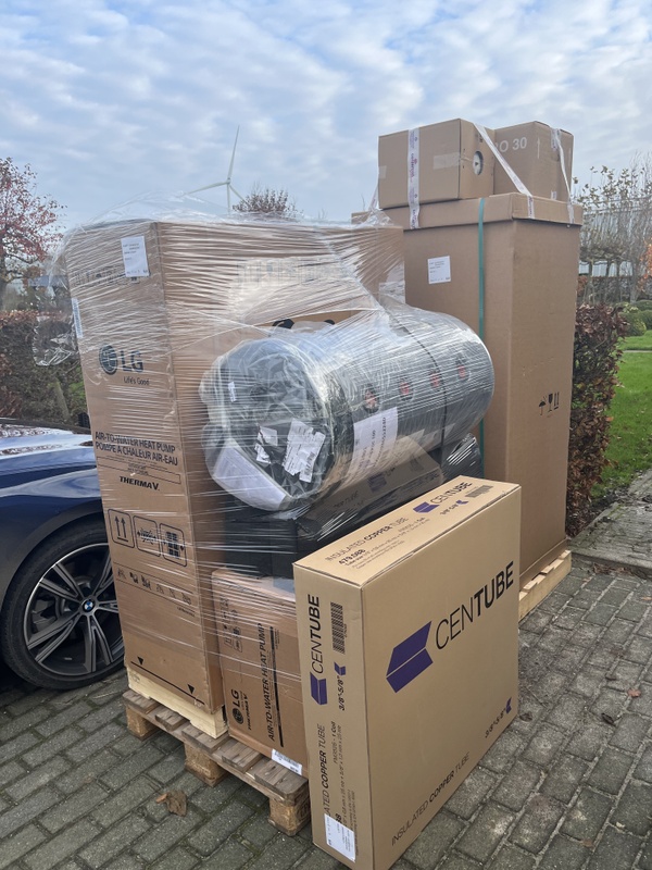 Afbeeldingslocatie: https://tweakers.net/i/z7dYvFpyxaq1OL3-CP36-uOoJjo=/x800/filters:strip_icc():strip_exif()/f/image/dz2nO02ulJI3mqmfJJTcj2M8.jpg?f=fotoalbum_large