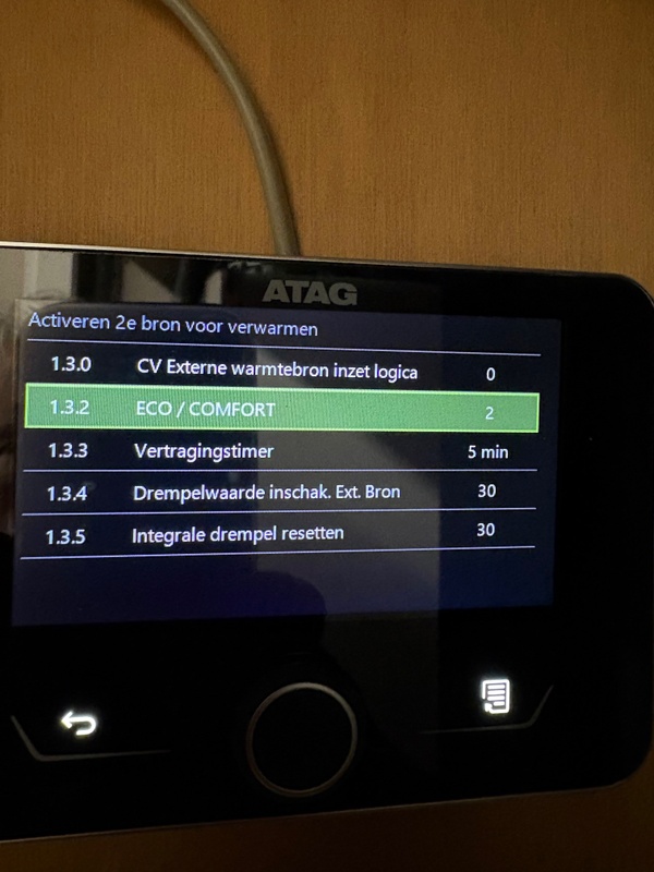 Afbeeldingslocatie: https://tweakers.net/i/z8MI9V-Emwnlm3-Z47abgKt10OM=/x800/filters:strip_icc():strip_exif()/f/image/9gJeMYGL9ILC48moUNE23kER.jpg?f=fotoalbum_large