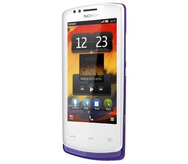 Nokia 700 Paars