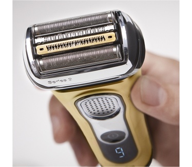 Braun Series 9 Elektrisch Scheerapparaat 9299s, Oplaadstandaard En Reisetui - Geschenkeditie Goud